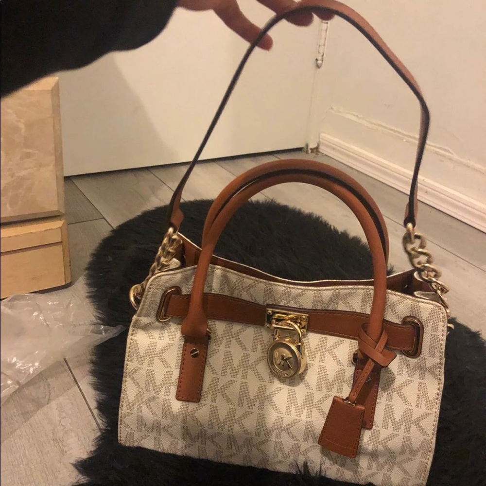 Michael kors bag - Picture 6 of 11